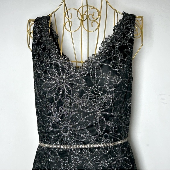 JS Collections Mermaid Black Dress, V-Neck & Shimmery Silver Florals, Large (12) - Picture 7 of 16